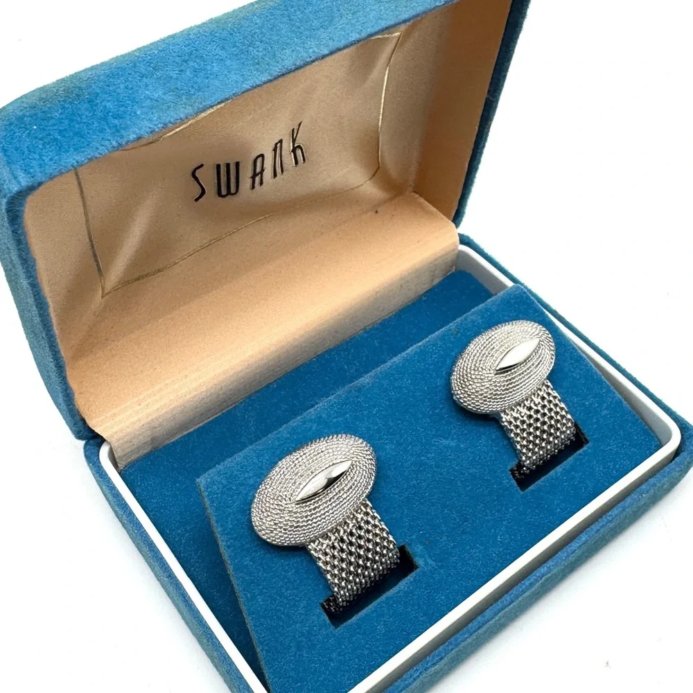 Vintage SWANK Silver Mesh Oval Foldover Cufflinks